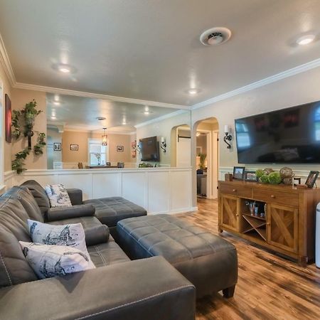 Villa Italian Style In Old Town With Private Hot Tub à Fort Collins Extérieur photo