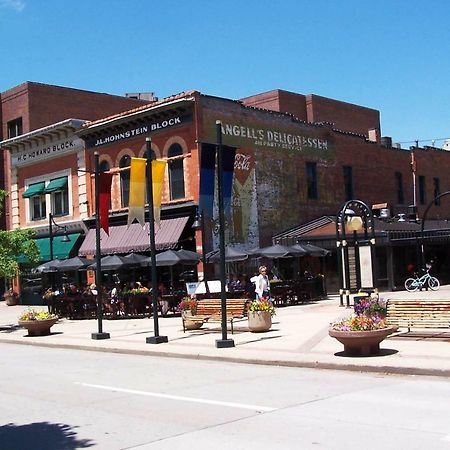 Villa Italian Style In Old Town With Private Hot Tub à Fort Collins Extérieur photo