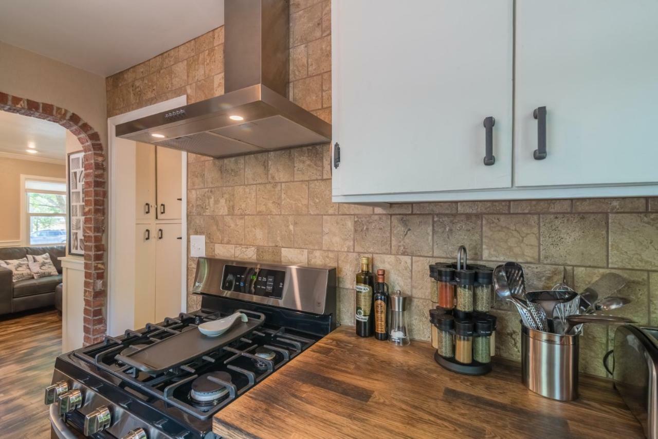 Villa Italian Style In Old Town With Private Hot Tub à Fort Collins Extérieur photo
